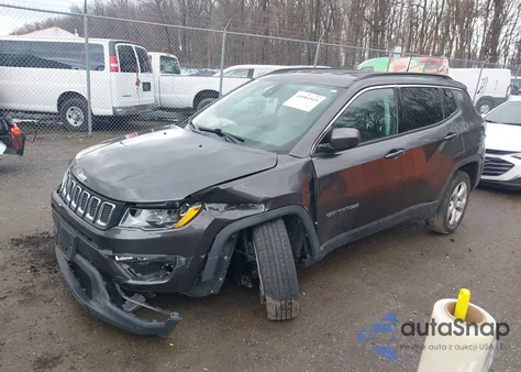 2018 Jeep Compass Latitude 4X4 from USA, damaged, VIN 3C4NJDBB4JT484350